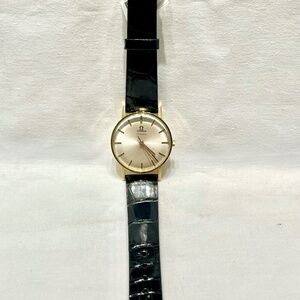 Omega 18k Yellow Gold Womens Watch